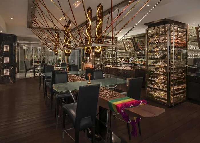 Grand Hyatt Erawan 5*
