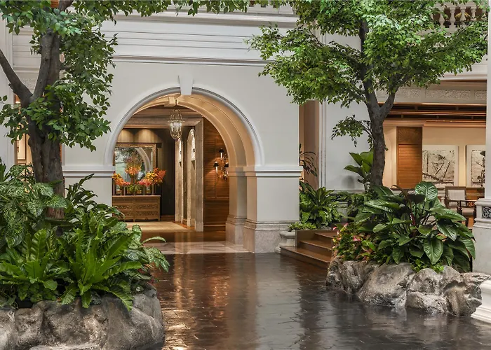 Grand Hyatt Erawan Hotel 5*