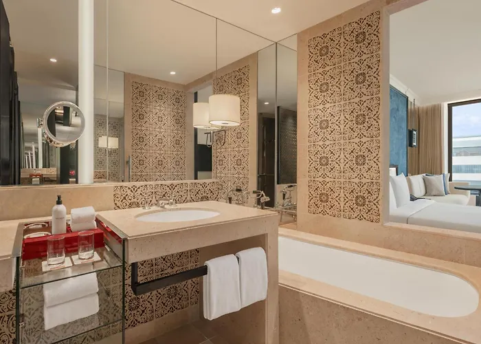 Grand Hyatt Erawan 5*